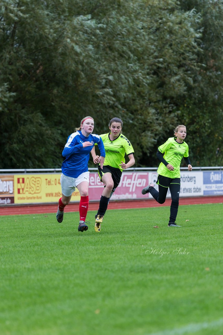 Bild 304 - B-Juniorinnen TSV Schoenberg - Holstein Kiel : Ergebnis: 0:23